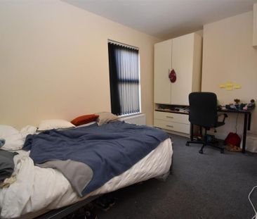 4 bedroom house to rent - Photo 1