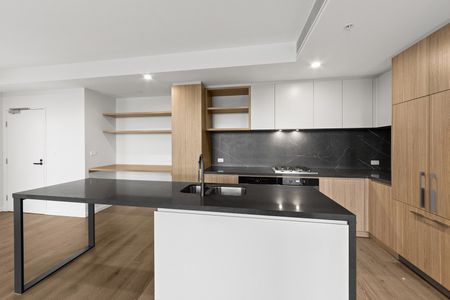 403/10 Young Street, Moonee Ponds VIC 3039 - Photo 2