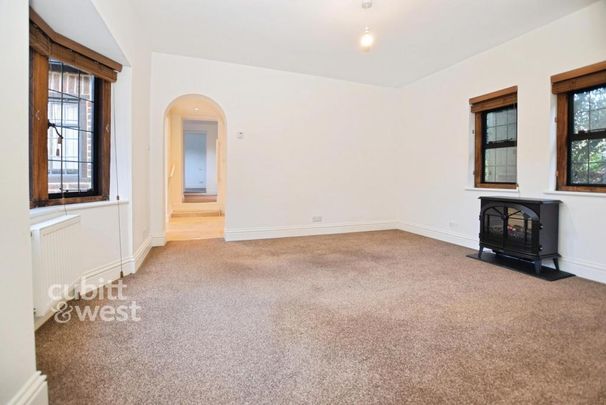 2 bedroom detached bungalow to rent - Photo 1