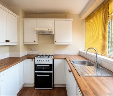 2 bedroom flat to rent - Photo 6