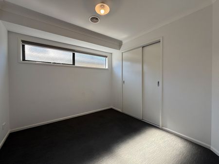 Modern Family Home with Style and Space - Photo 5