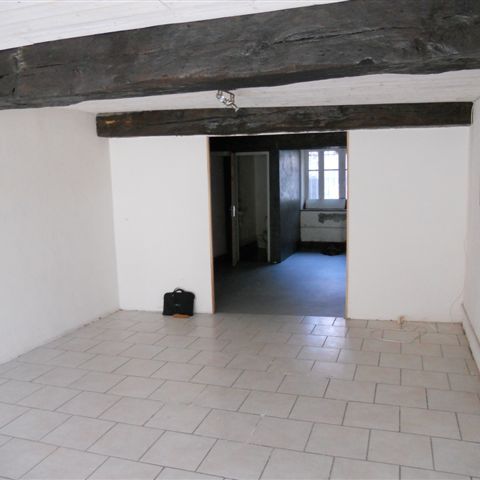 Location local d'activité 2 pièces, 52.00m², Saint-Denis-de-l'Hôtel - Photo 2