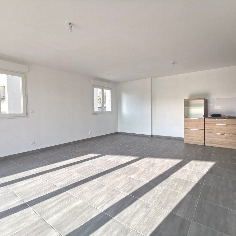 APPARTEMENT T3 A LOUER - TREVOUX - 73.23 m2 - 970 € charges comprises par mois - Photo 1