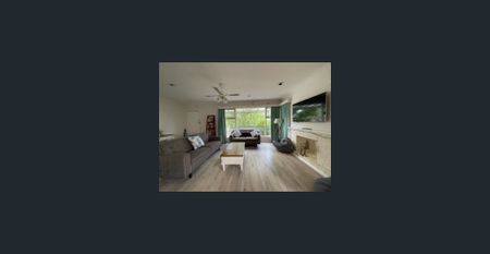 COASTAL LIVING IN LAKES ENTRANCE - Photo 3