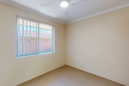 4/2 Brisbane Street, Lorn NSW 2320 - Photo 4