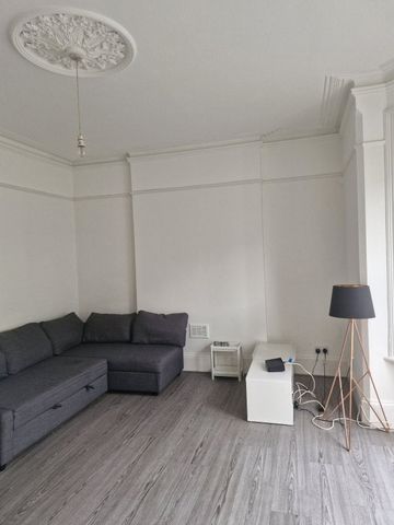 Dornton Road, CR2, Property for rent - Photo 2