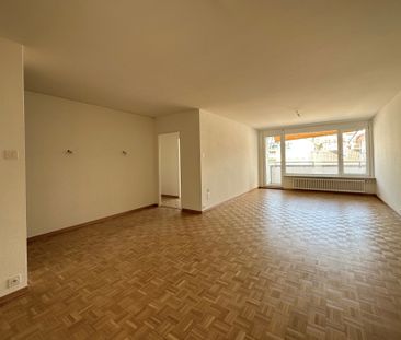 Charmant appartement de 2.5 pièces avec un balcon - Photo 1