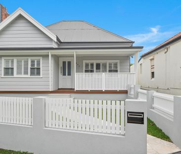 Classic Elegance Meets Coastal Charm - Photo 4