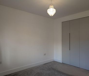 4 bedroom detached house to rent - Photo 6
