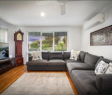 3 Woodside Ct, Bateau Bay NSW 2261 - House For Rent | Domain - Photo 2