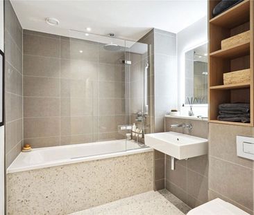 Bloom East, Nine Elms Lane, SW11, London - Photo 3