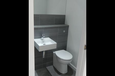 2 Bed Flat, Craven Street, CV5 - Photo 3