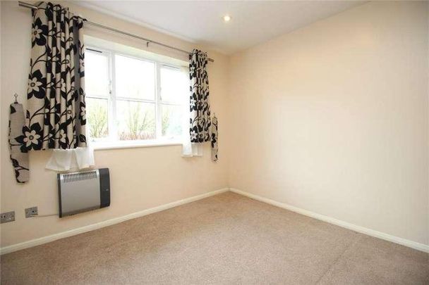 Woking, Surrey, GU22 - Photo 1
