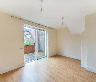 2 bedroom semi-detached house to rent - Photo 2