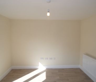 2 bedroom house to rent - Photo 3