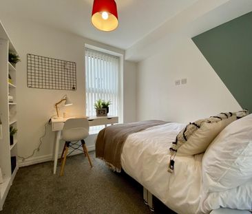1 bedroom in a house share to rent - Photo 1