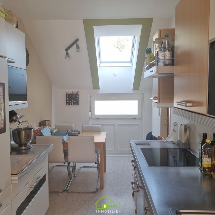 UNI-Campus: gepflegte Dachgeschoßwohnung in TOP-Lage - Photo 1