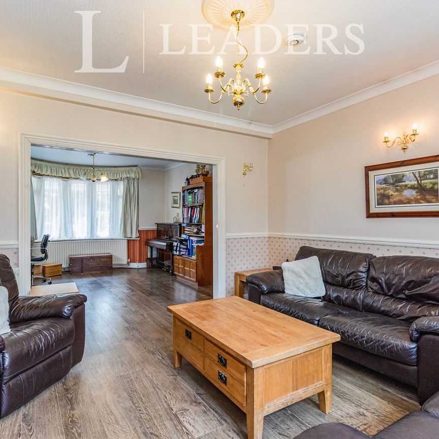 1 bedroom property to rent Burwood Road, Hersham, Walton-on-Thames, Surrey, KT12 - Photo 1