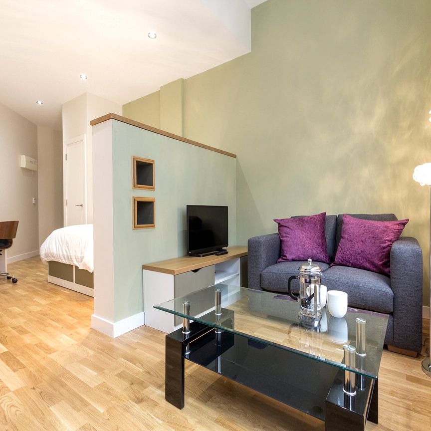 Apt 66, Q Two Residence - Photo 1