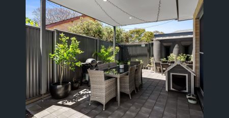 Beautiful Family Home! - Photo 3