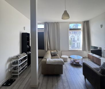 Te huur een zeer ruim opgezet appartement gelegen aan de centrumran... - Photo 1