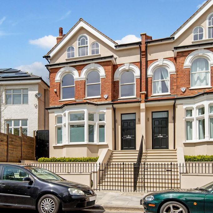 6 bedroom detached house to rent - Photo 1