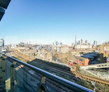 Stylish dual aspect apartment with three balconies & communal roof ... - Photo 2