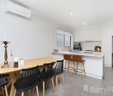 Setting the standard in low maintenance living - Photo 6