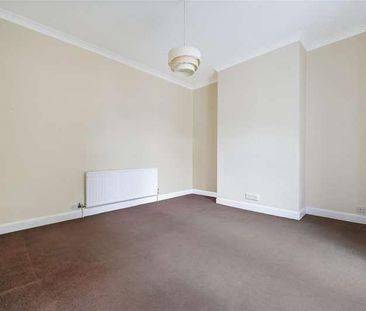 Station Rd, Merstham, Surrey, RH1 - Photo 2