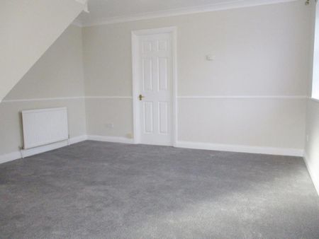 2 bedroom semi-detached house to rent - Photo 4