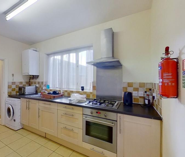 3 bedroom terraced house to rent - Photo 6