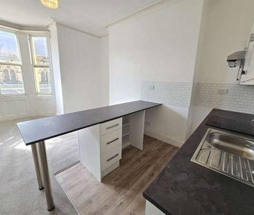 Albion Road, YO11 - Photo 5