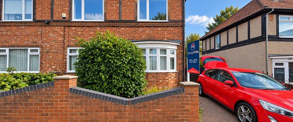 3 bedroom semi-detached house to rent - Photo 1