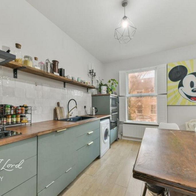 1 bedroom in a house share to rent - Photo 1