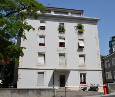 Logement de 2 pièces, d'environ 34 m2, sis au 2ème étage. Visites g... - Photo 2
