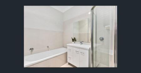 House Available for rent in Mawson lakes - Photo 3