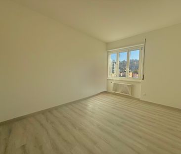 Ampio 4.5 locali ristrutturato a Chiasso - Foto 3