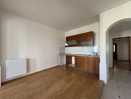 APPARTEMENT T2 A LOUER A ROANNE - HYPER CENTRE - Photo 4