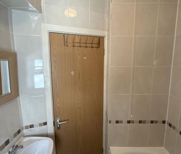 7 bedroom terraced house to rent - Photo 3