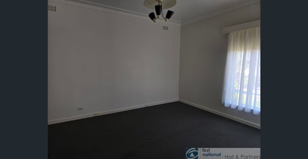 Well Presented 3 Bedroom - Photo 1