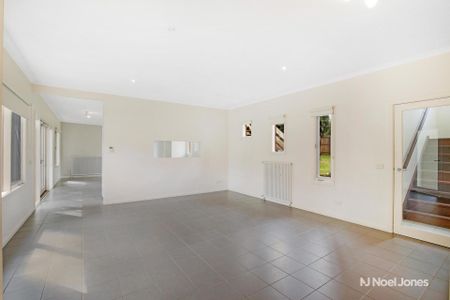 68 Mt Dandenong Road, CROYDON - Photo 2