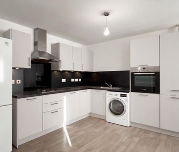 2 Bed, 1st Floor Apartment - Photo 3