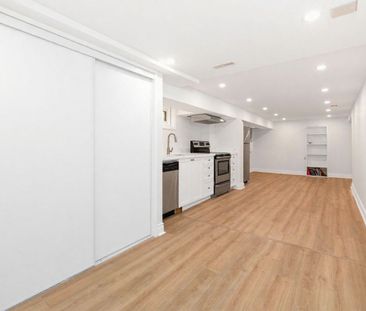 For Lease - 10 Holman Crescent Unit# Lower, Aurora, Ontario - Photo 6