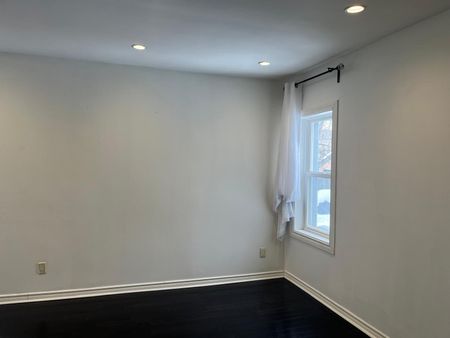 For Lease - 220 Holborne Avenue, Toronto, Ontario - Photo 4