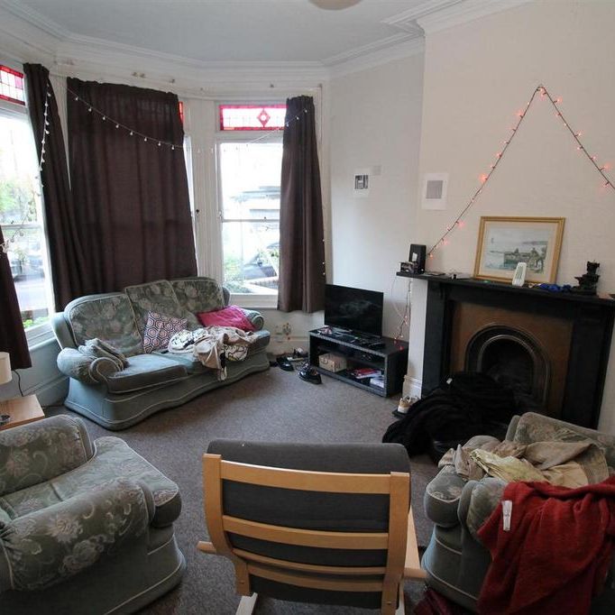 6 bedroom house to rent - Photo 1