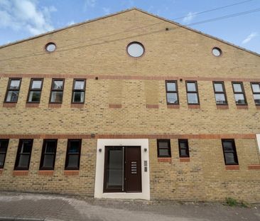 Studio Flat to rent - Anglesea Avenue, London, SE18 - Photo 5