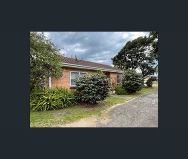 8 McCombe Street, Rosebud, Vic 3939 - Photo 2