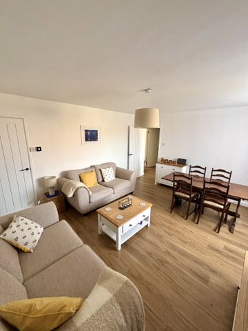 Dairy Court, Crewkerne - Photo 2