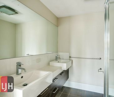 2 BEDROOM UNIT IN PARKSIDE LOCATION WITH COURTYARD ! - Photo 5