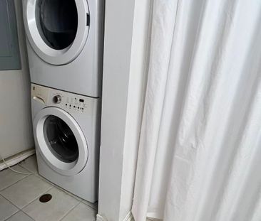 2B Hamilton Ottawa Canada - Photo 3